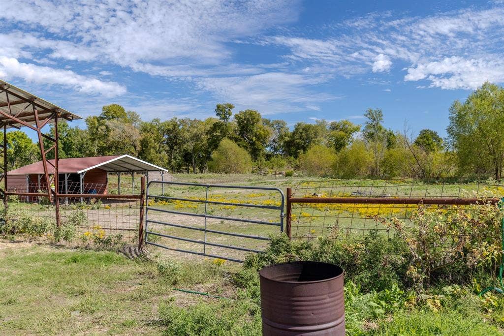 7467 Fm 513 S, Lone Oak, TX 75453