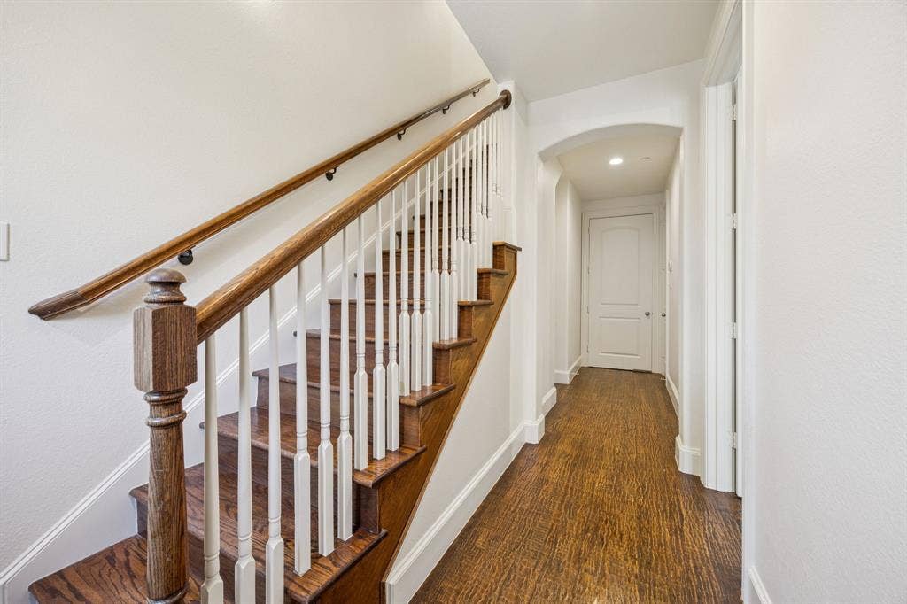 643 Senda, Irving, TX 75039 643 Senda, Irving, TX 75039