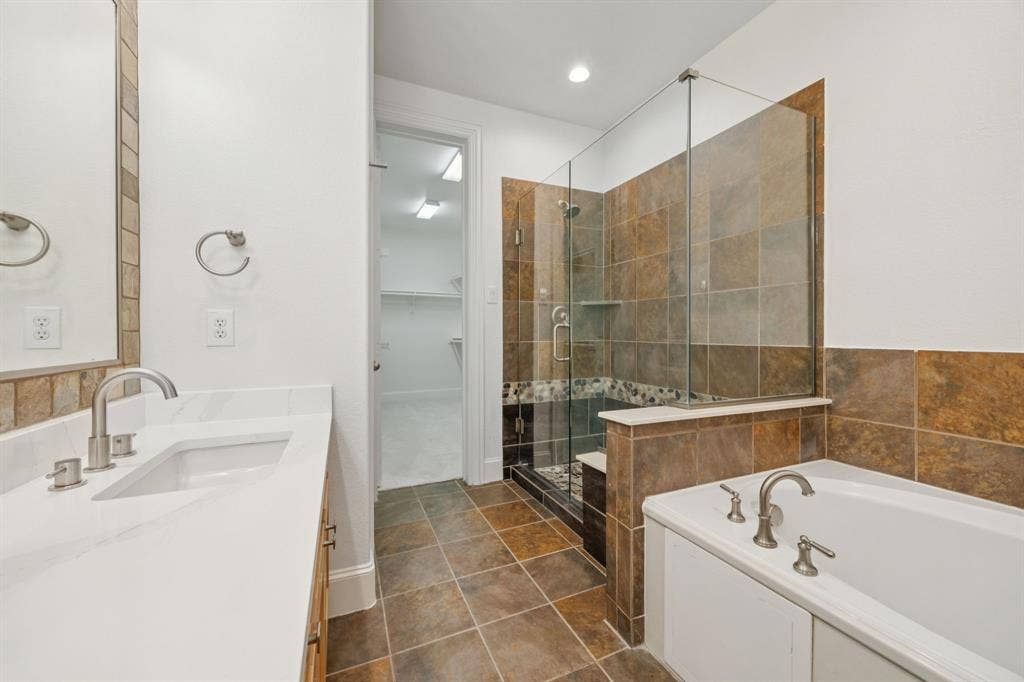 643 Senda, Irving, TX 75039 643 Senda, Irving, TX 75039