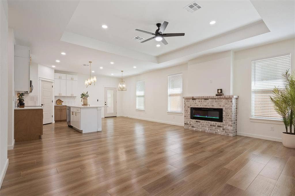 933 N 12th Street, Waco, TX 76707 933 N 12th Street, Waco, TX 76707