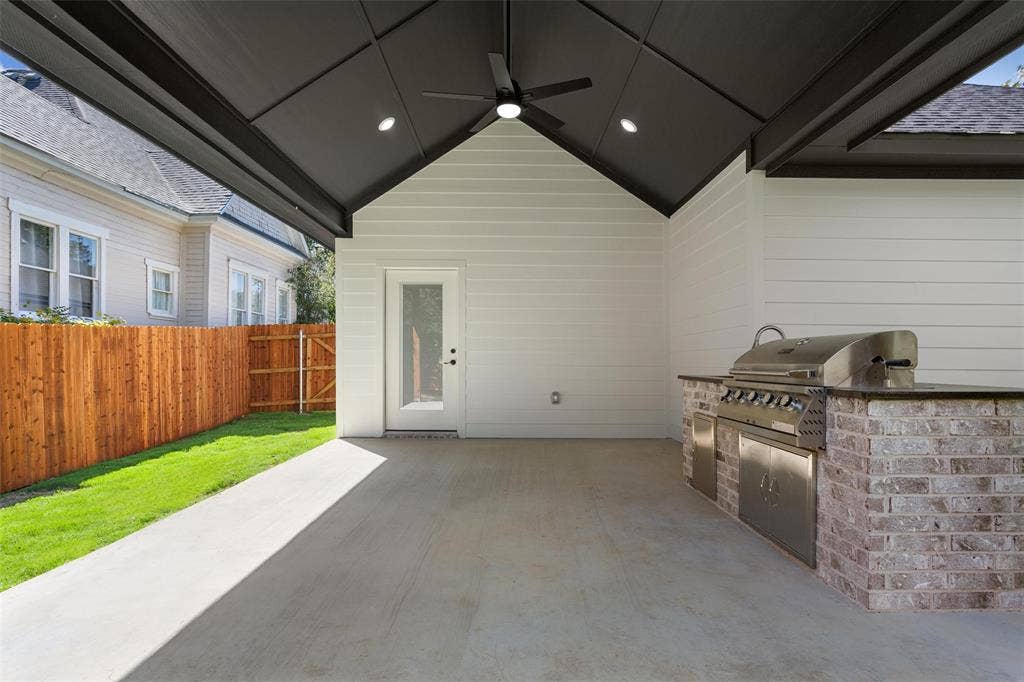 933 N 12th Street, Waco, TX 76707 933 N 12th Street, Waco, TX 76707