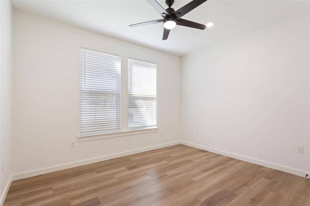 933 N 12th Street, Waco, TX 76707 933 N 12th Street, Waco, TX 76707