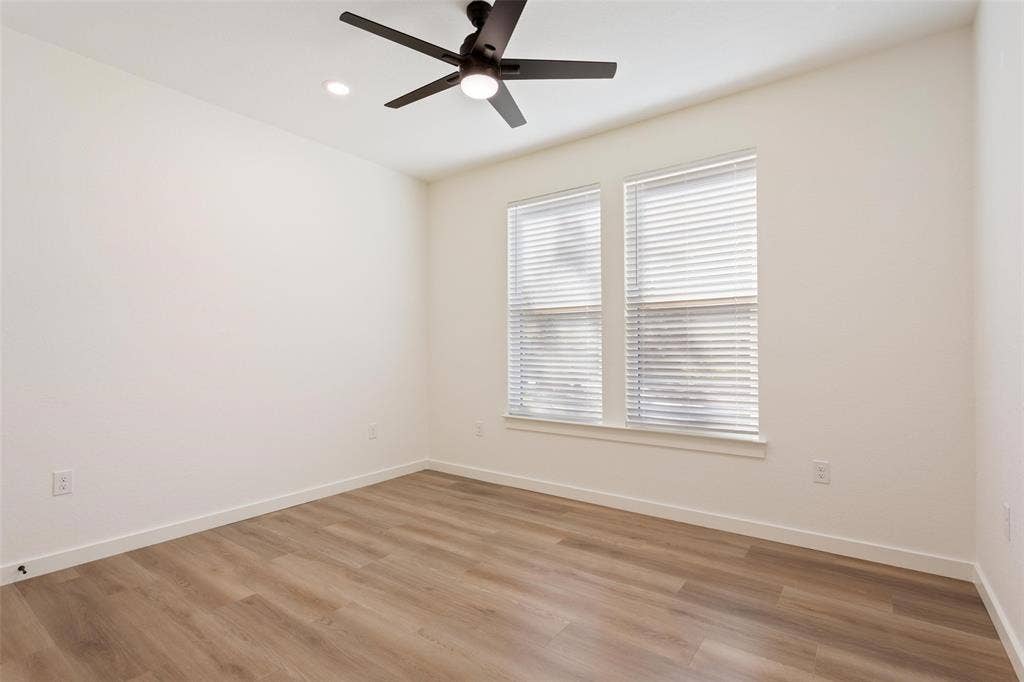 933 N 12th Street, Waco, TX 76707 933 N 12th Street, Waco, TX 76707