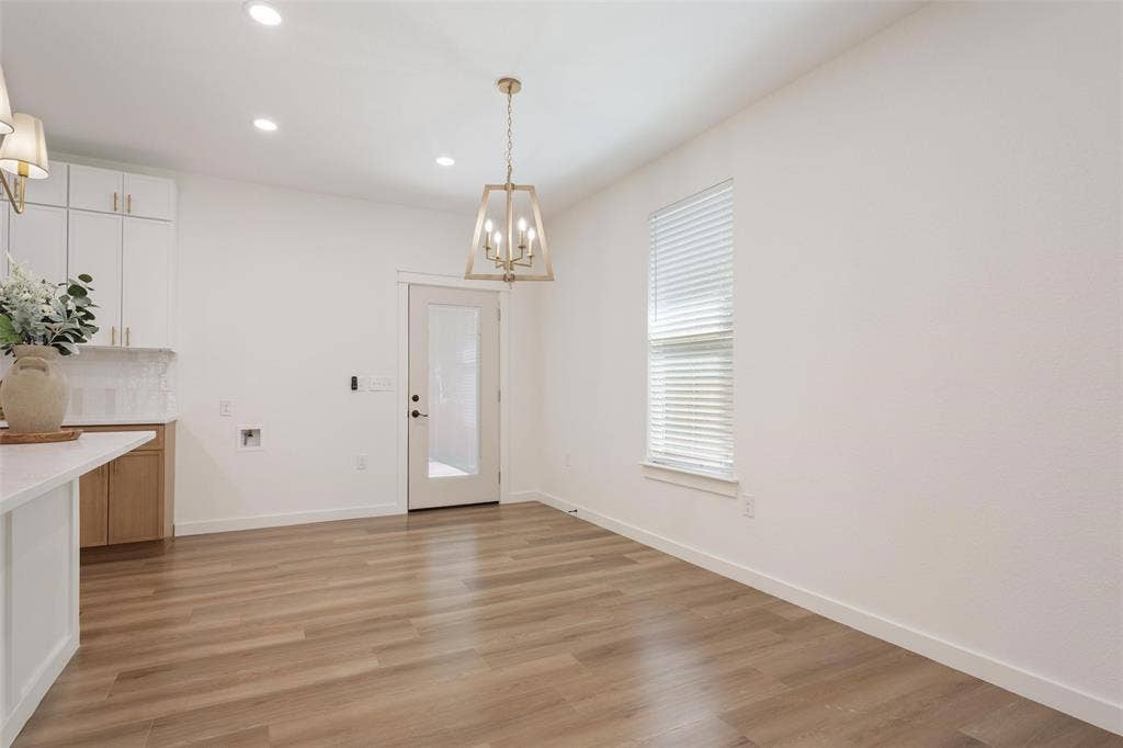 933 N 12th Street, Waco, TX 76707 933 N 12th Street, Waco, TX 76707