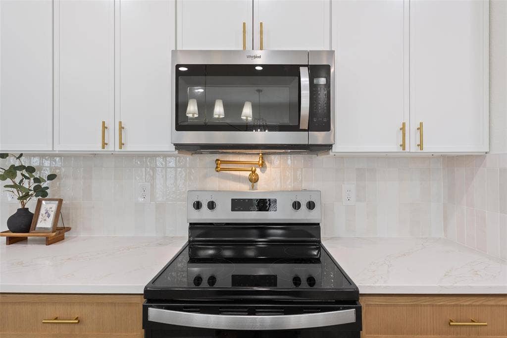 933 N 12th Street, Waco, TX 76707 933 N 12th Street, Waco, TX 76707