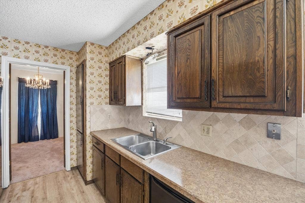 205 N Jobson Road, Sunnyvale, TX 75182 205 N Jobson Road, Sunnyvale, TX 75182