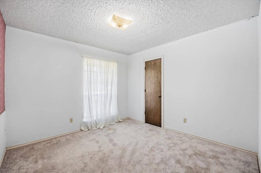 205 N Jobson Road, Sunnyvale, TX 75182 205 N Jobson Road, Sunnyvale, TX 75182