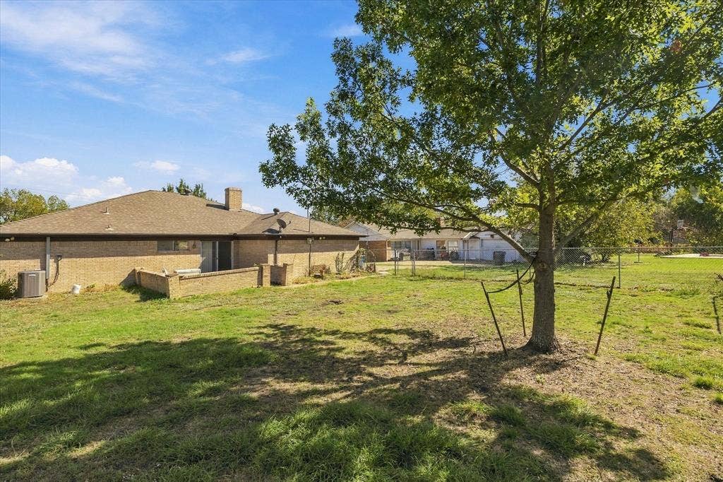205 N Jobson Road, Sunnyvale, TX 75182 205 N Jobson Road, Sunnyvale, TX 75182