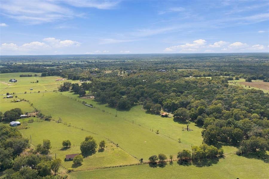 Property photo for 145 Private Road 3670, China Spring, TX