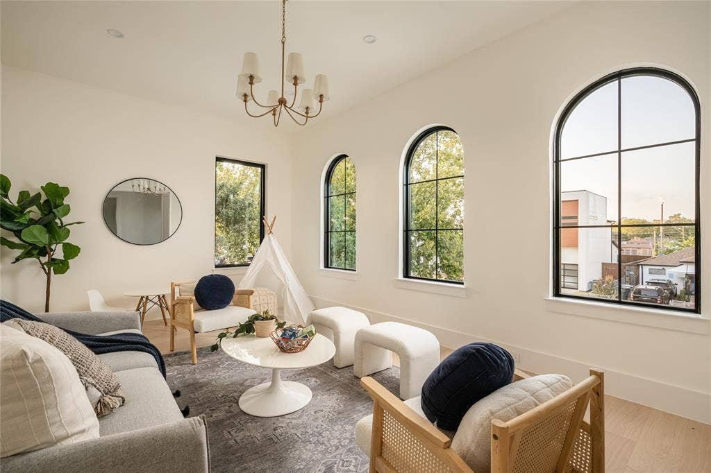 4722 Cowan Avenue, Dallas, TX 75209 4722 Cowan Avenue, Dallas, TX 75209