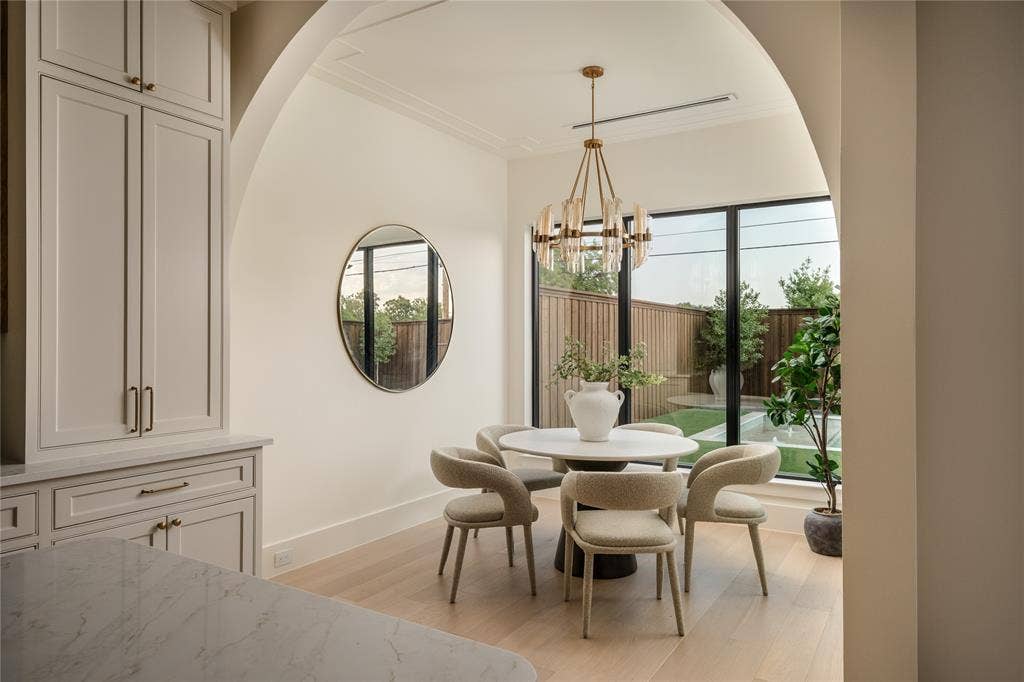 4722 Cowan Avenue, Dallas, TX 75209 4722 Cowan Avenue, Dallas, TX 75209