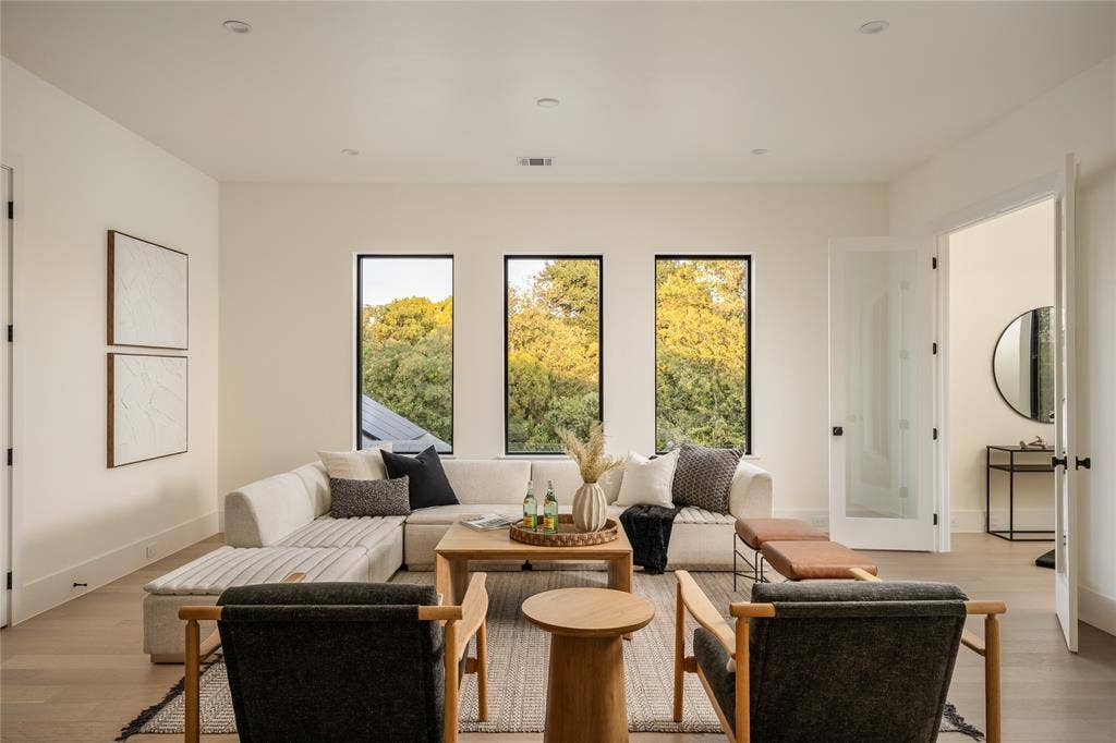 4722 Cowan Avenue, Dallas, TX 75209 4722 Cowan Avenue, Dallas, TX 75209