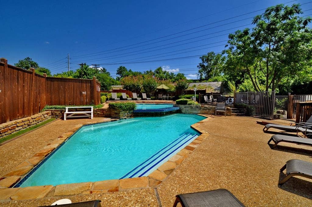 2610 Lakehill Lane, #6a, Carrollton, TX 75006 2610 Lakehill Lane, #6a, Carrollton, TX 75006