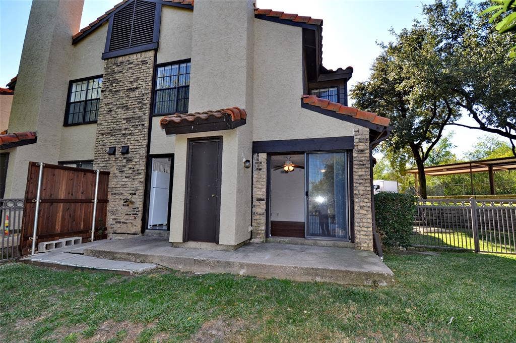 2610 Lakehill Lane, #6a, Carrollton, TX 75006 2610 Lakehill Lane, #6a, Carrollton, TX 75006