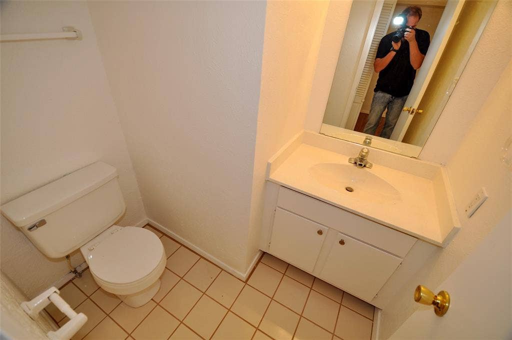 2610 Lakehill Lane, #6a, Carrollton, TX 75006 2610 Lakehill Lane, #6a, Carrollton, TX 75006