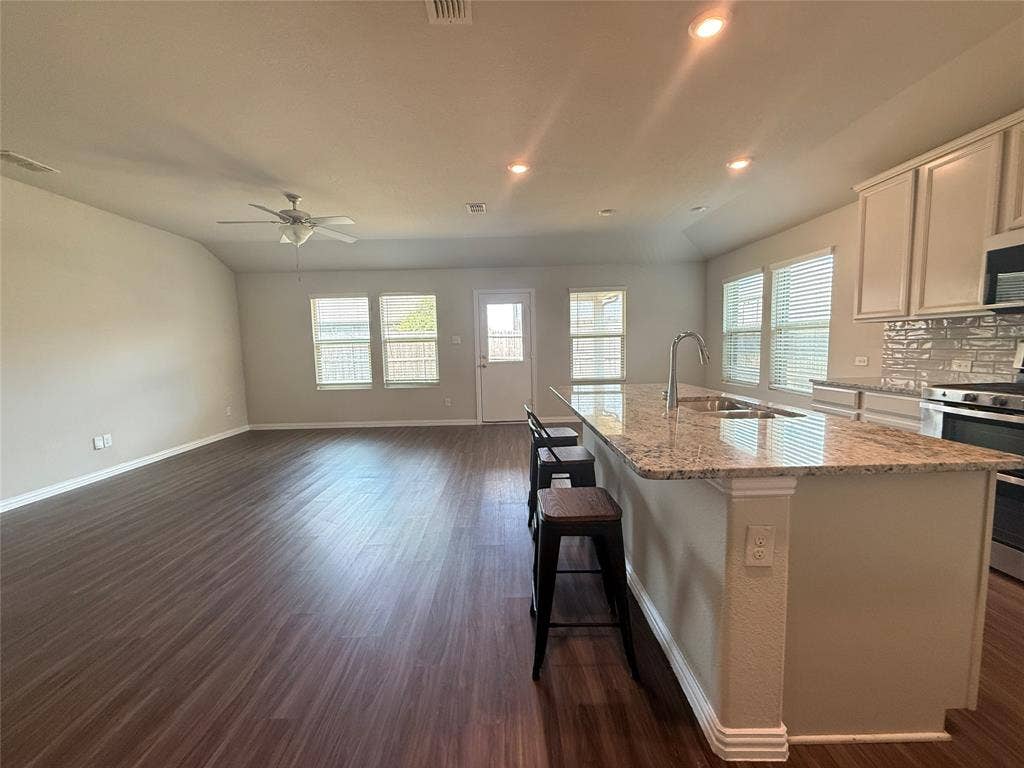 621 Fletcher Drive, Fate, TX 75087