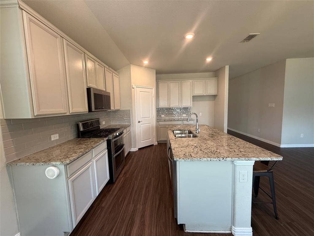 621 Fletcher Drive, Fate, TX 75087