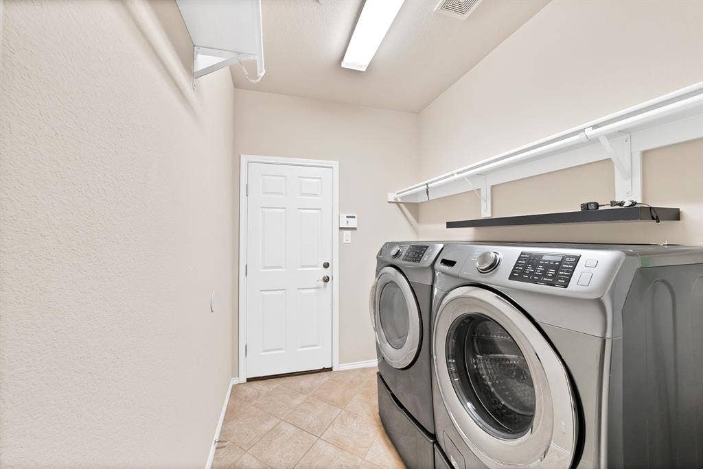 202 Roma Drive, #2005, Lewisville, TX 75067 202 Roma Drive, #2005, Lewisville, TX 75067