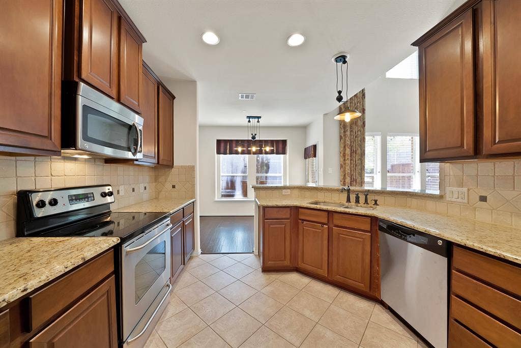 202 Roma Drive, #2005, Lewisville, TX 75067 202 Roma Drive, #2005, Lewisville, TX 75067