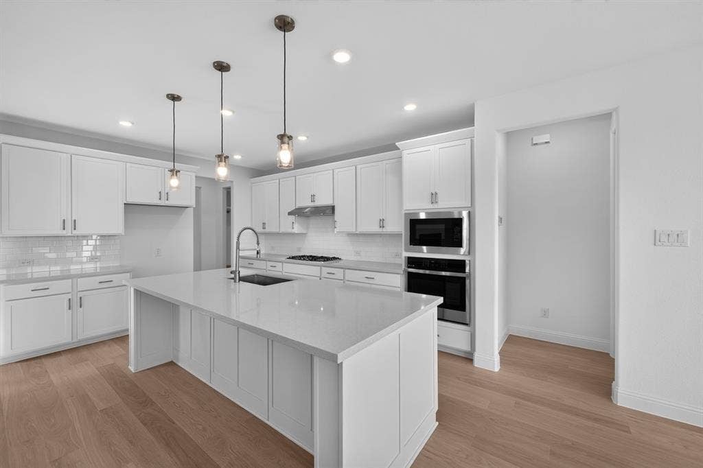 1704 Ambrosia Road, Celina, TX 75009 1704 Ambrosia ~ Ready Now
