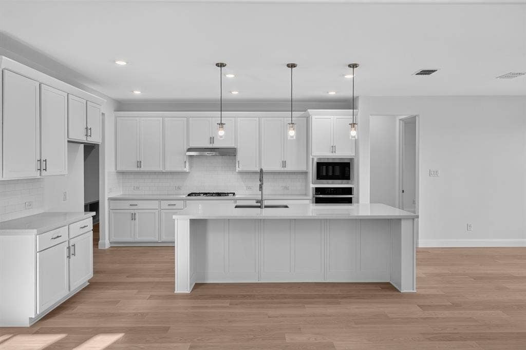 1704 Ambrosia Road, Celina, TX 75009 1704 Ambrosia ~ Ready Now