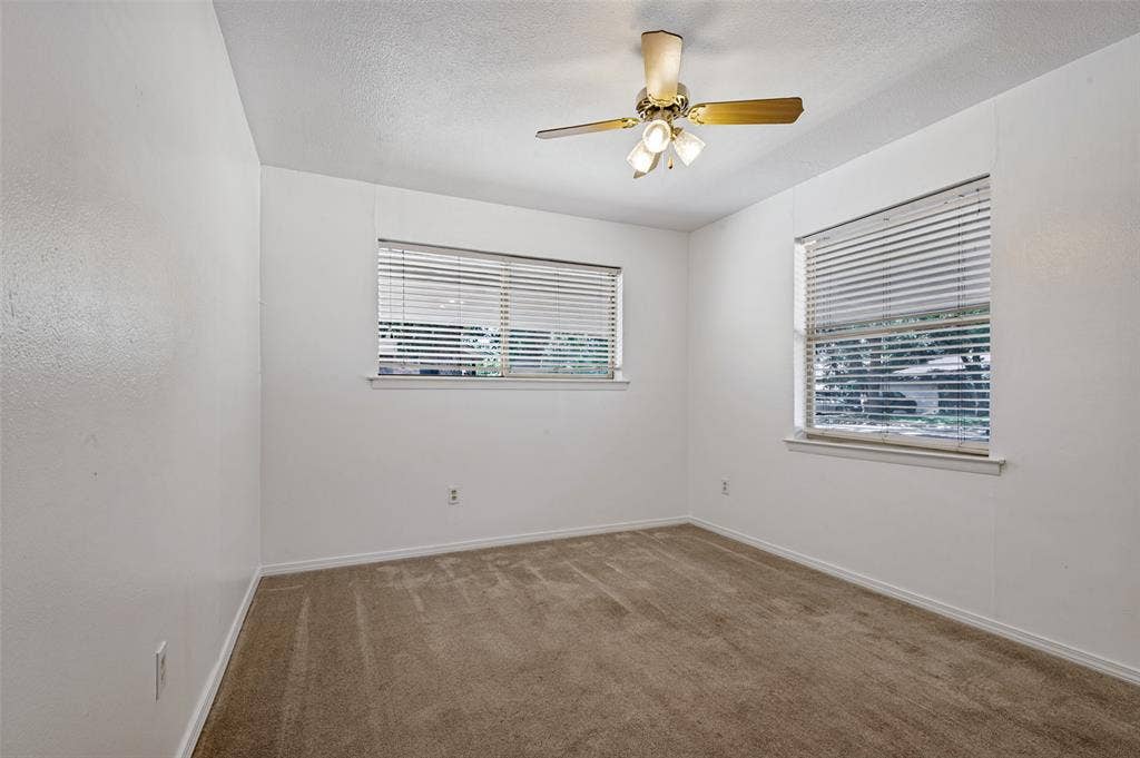 2218 Royal Oaks Drive, Irving, TX 75060 2218 Royal Oaks Drive, Irving, TX 75060