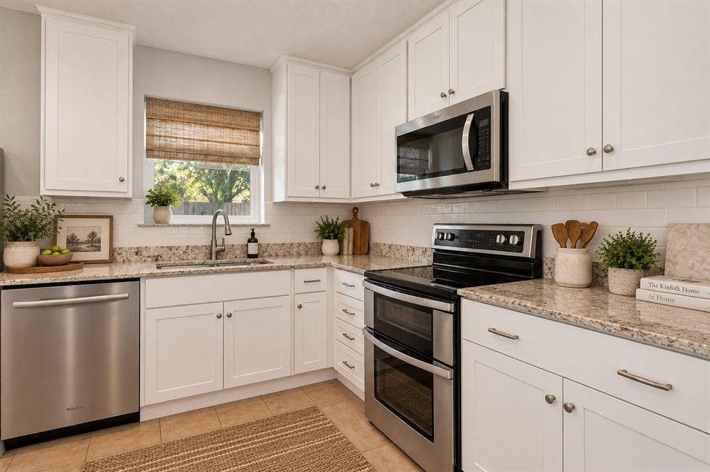 2218 Royal Oaks Drive, Irving, TX 75060 2218 Royal Oaks Drive, Irving, TX 75060