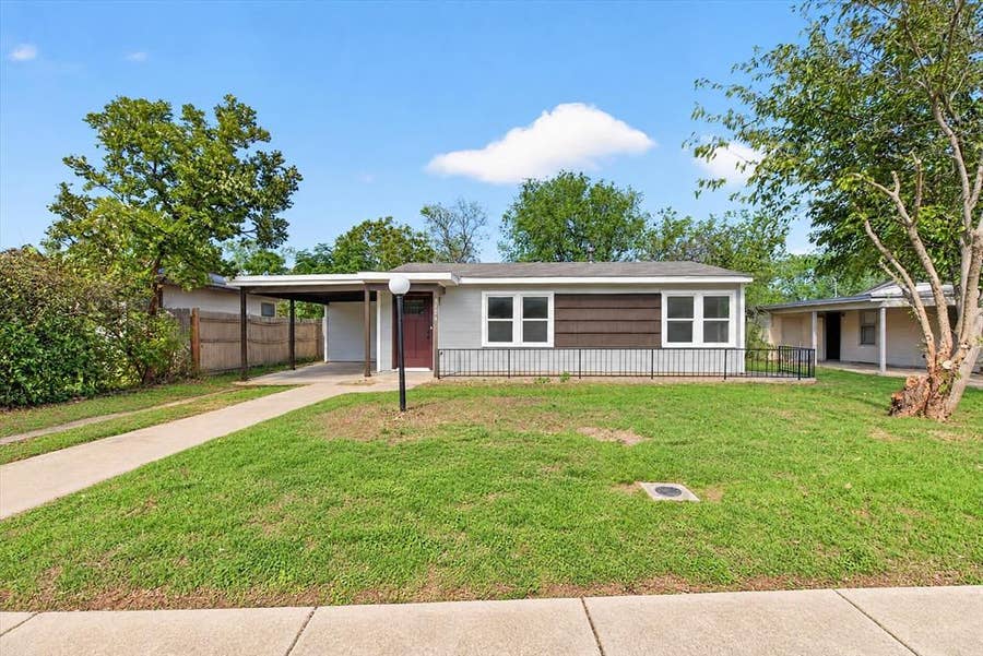 Property photo for 1104 Edney Street, Fort Worth, TX