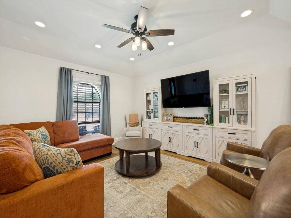 601 S Colorado Street, Celina, TX 75009
