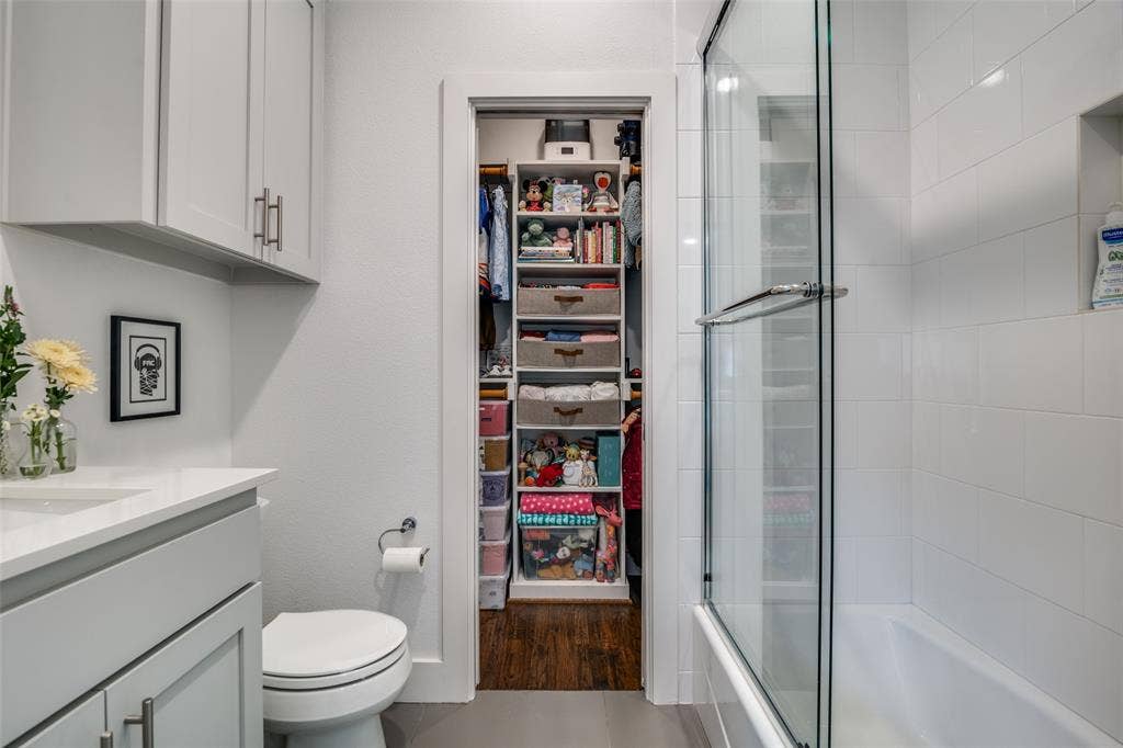 5602 Lindell Avenue, #B, Dallas, TX 75206 5602 Lindell Avenue, #B, Dallas, TX 75206