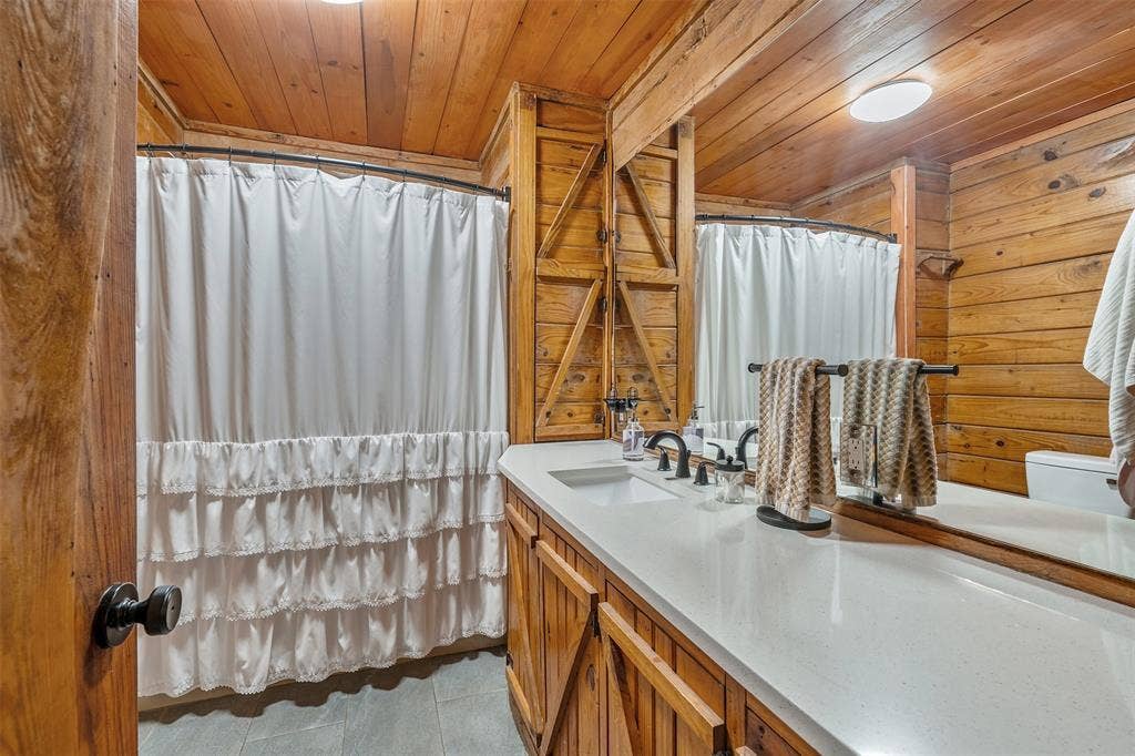 19905 County Road 4130, Lindale, TX 75771 19905 County Road 4130, Lindale, TX 75771