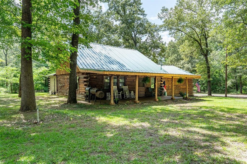 19905 County Road 4130, Lindale, TX 75771 19905 County Road 4130, Lindale, TX 75771