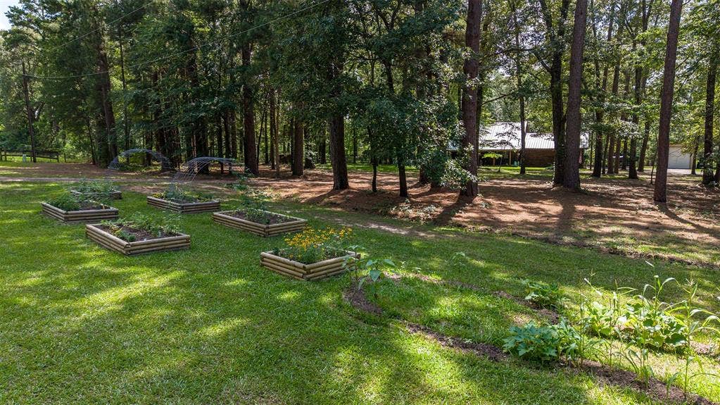 19905 County Road 4130, Lindale, TX 75771 19905 County Road 4130, Lindale, TX 75771