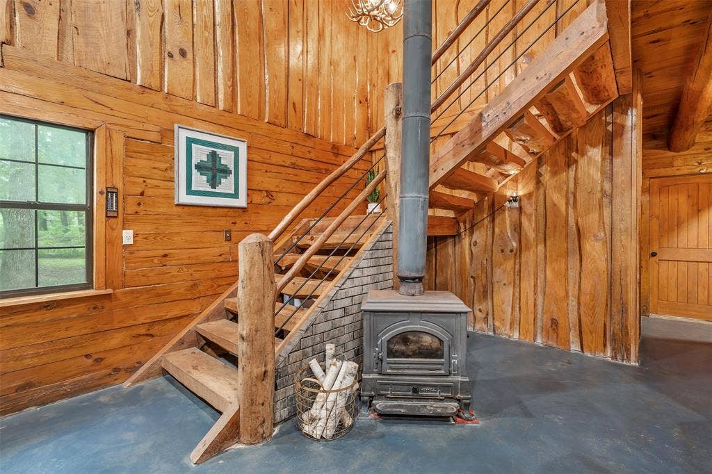 19905 County Road 4130, Lindale, TX 75771 19905 County Road 4130, Lindale, TX 75771