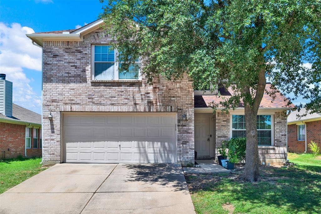 5722 Firethorn Drive, Dallas, TX 75249 5722 Firethorn Drive, Dallas, TX 75249