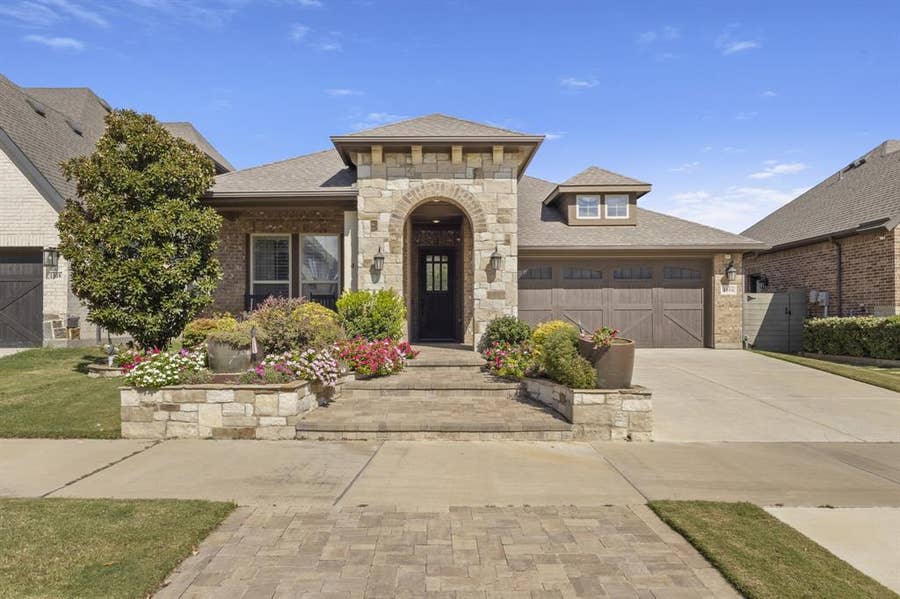Property photo for 1104 Homestead Way, Argyle, TX