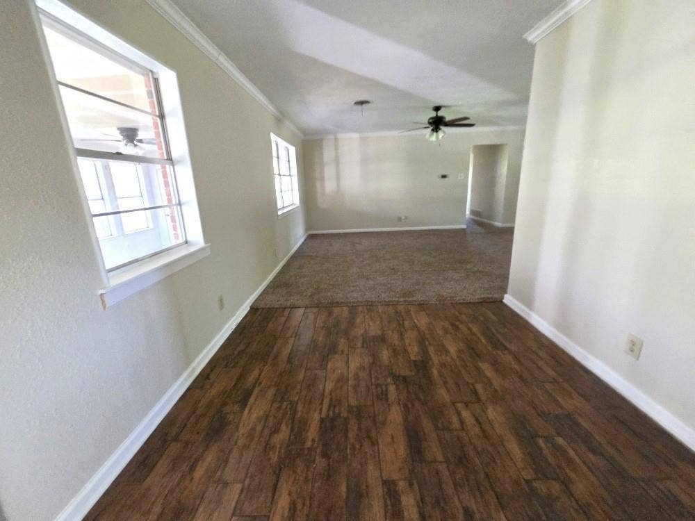 912 Penrod Drive, Granbury, TX 76048 912 Penrod Drive, Granbury, TX 76048