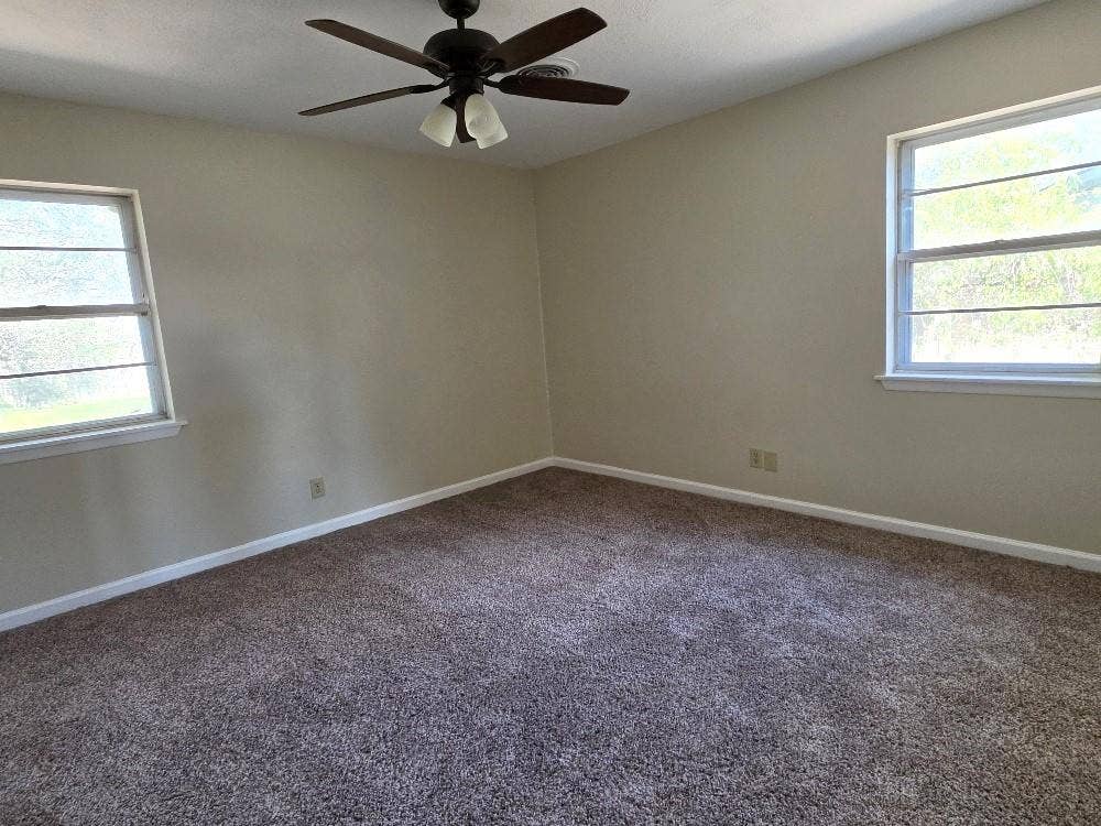 912 Penrod Drive, Granbury, TX 76048 912 Penrod Drive, Granbury, TX 76048