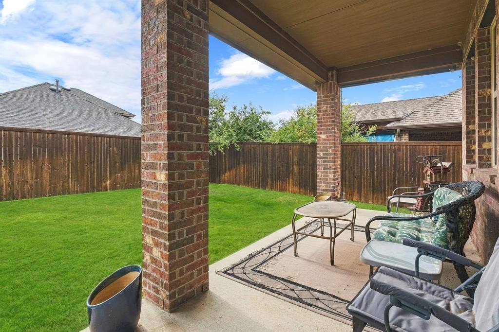427 Pleasant Hill Lane, Fate, TX 75189 427 Pleasant Hill Lane, Fate, TX 75189