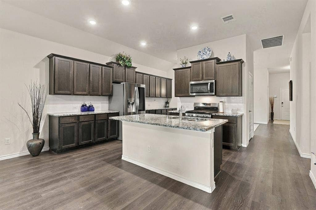 427 Pleasant Hill Lane, Fate, TX 75189 427 Pleasant Hill Lane, Fate, TX 75189