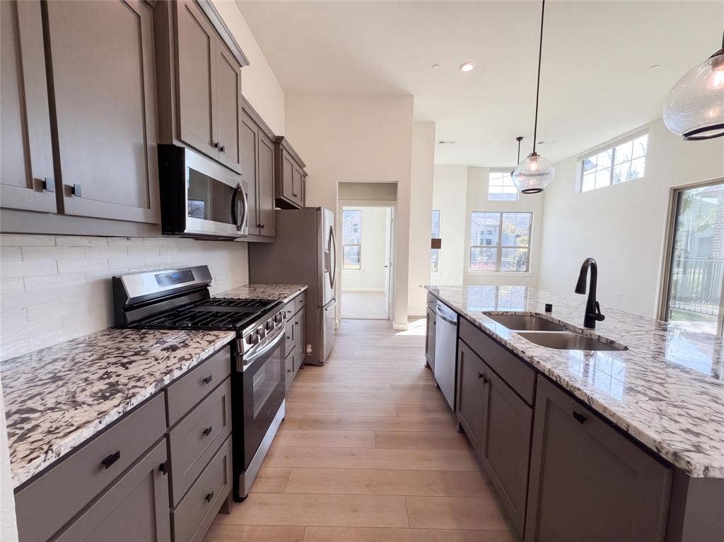 7219 Calistoga Lane, Grand Prairie, TX 75054 7219 Calistoga Lane, Grand Prairie, TX 75054