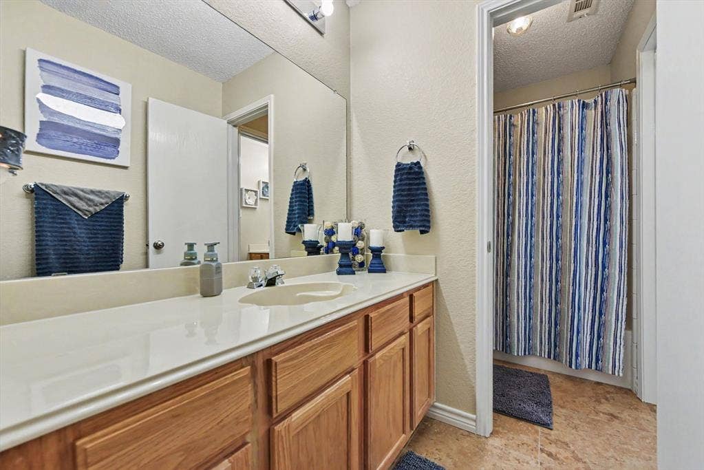 608 Rothschild Lane, Murphy, TX 75094 608 Rothschild Lane, Murphy, TX 75094