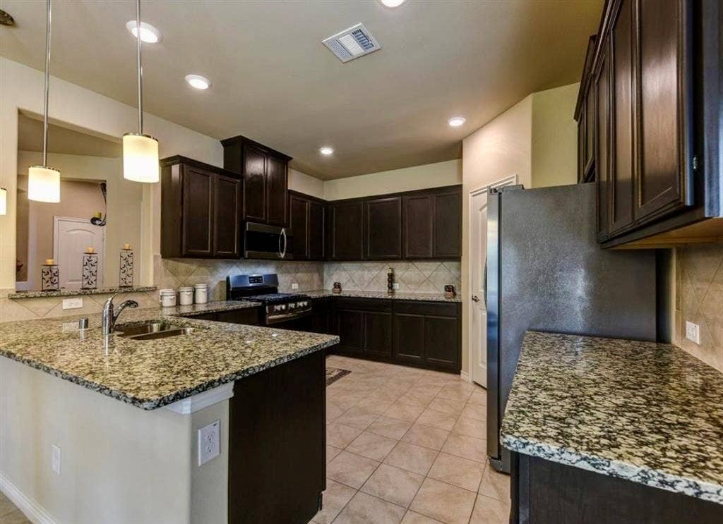 10425 Big Sandy Court, McKinney, TX 75071 10425 Big Sandy Court, McKinney, TX 75071