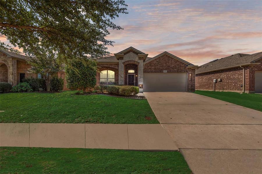 Property photo for 3101 Buckthorn Lane, Denton, TX