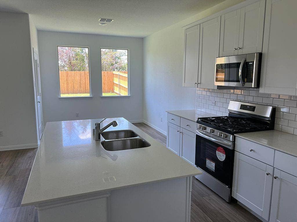 1020 Longleaf Lane, Princeton, TX 75407 1020 Longleaf Lane, Princeton, TX 75407