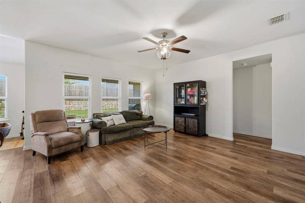 916 Evergreen Street, Princeton, TX 75407 916 Evergreen Street, Princeton, TX 75407