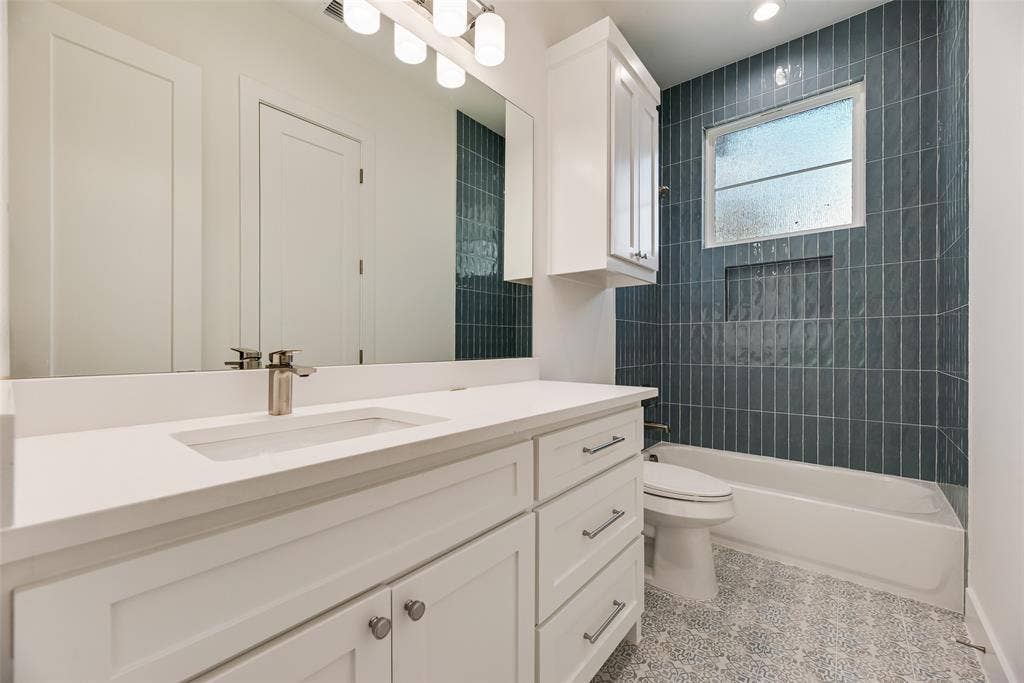 1830 S Marsalis Avenue, Dallas, TX 75216 1830 S Marsalis Avenue, Dallas, TX 75216