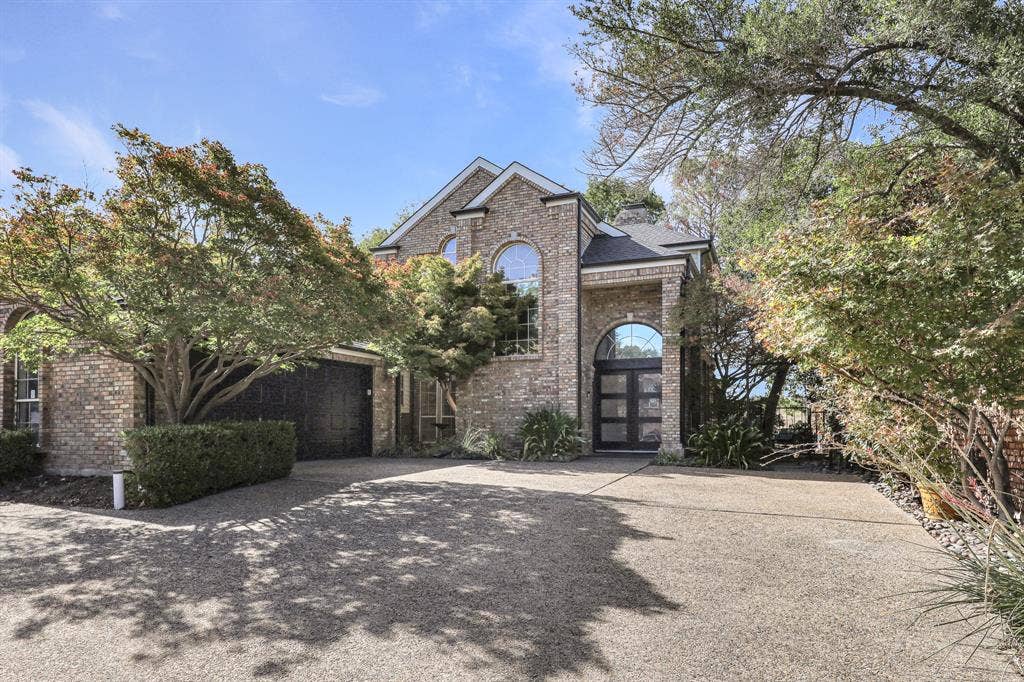 2912 Bluffview Drive, Garland, TX 75043 2912 Bluffview Drive, Garland, TX 75043