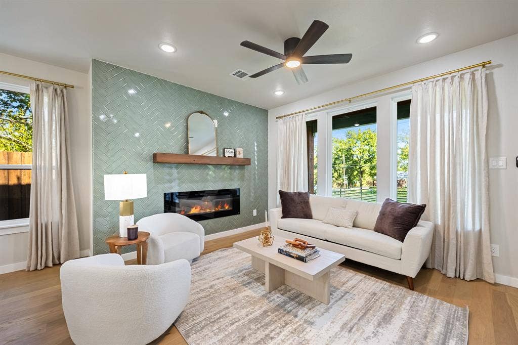 1103 S Tyler Street, Dallas, TX 75208 1103 S Tyler Street, Dallas, TX 75208