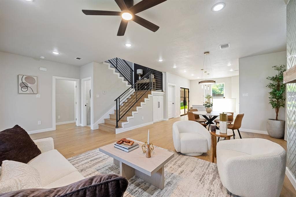 1103 S Tyler Street, Dallas, TX 75208 1103 S Tyler Street, Dallas, TX 75208